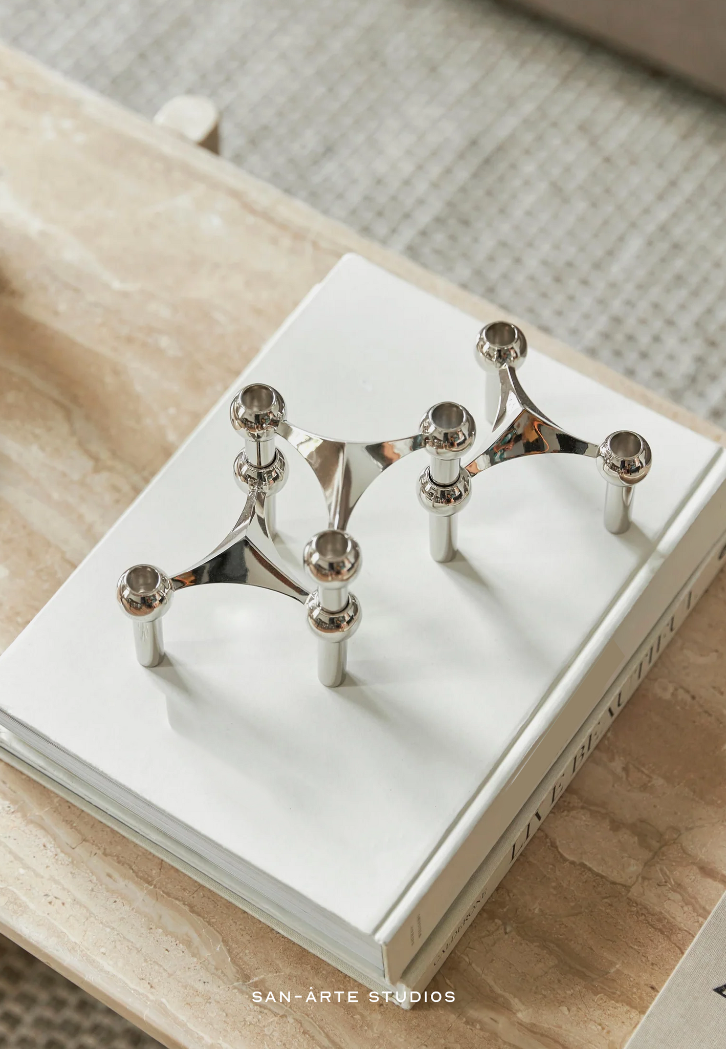 THE KINEX CANDLE HOLDER SET