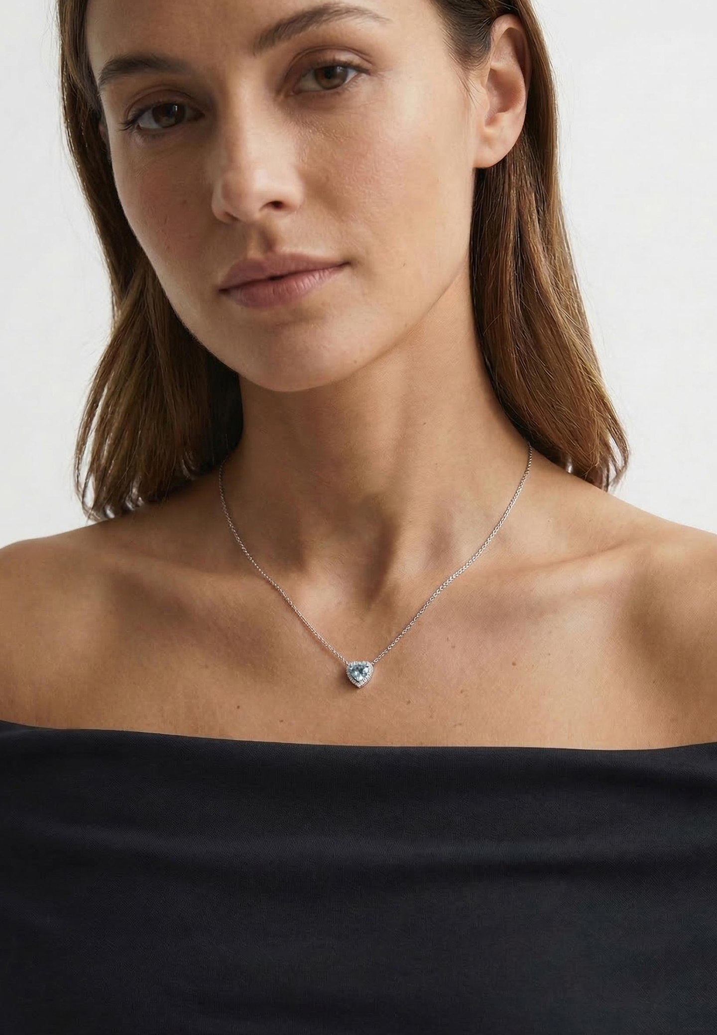 The HEART of the Ocean Necklace