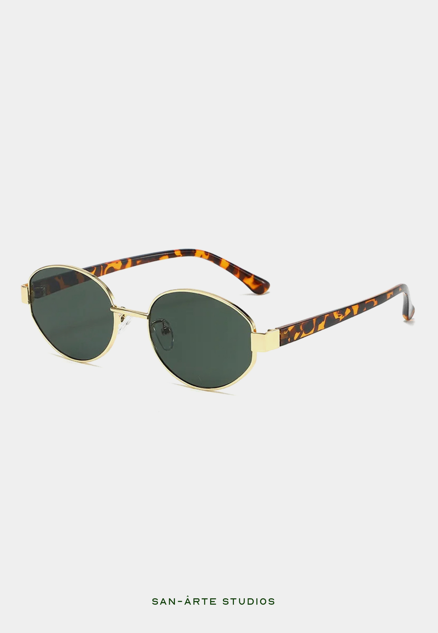 THE OVAL GLASSES
