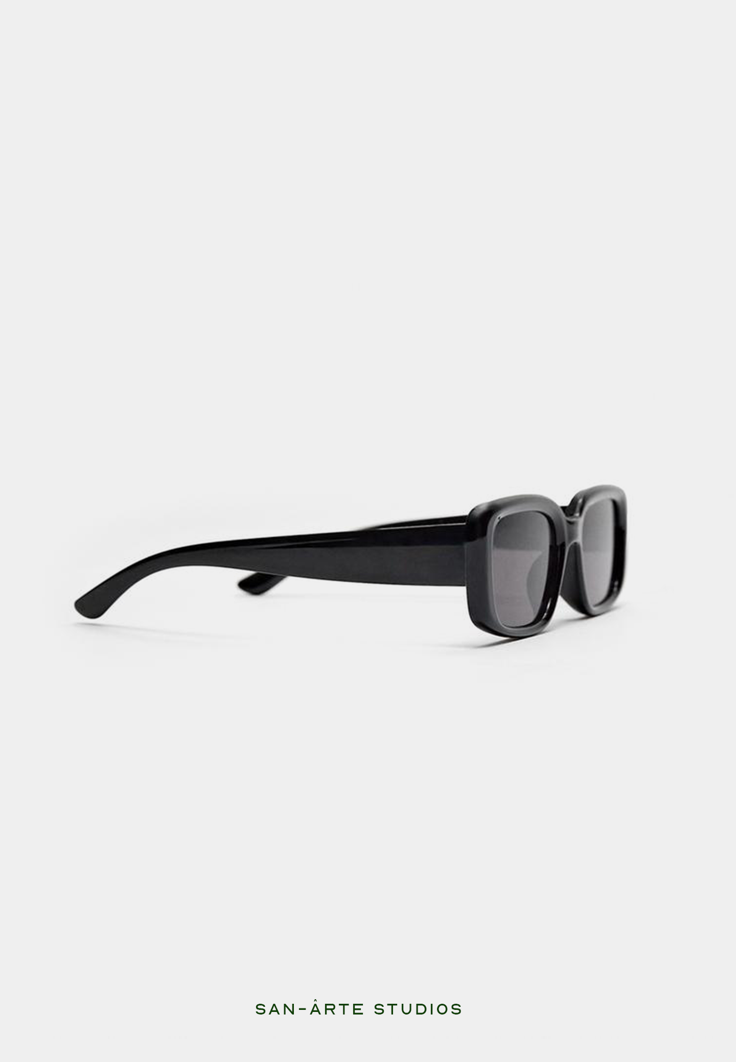 THE STRIPE GLASSES